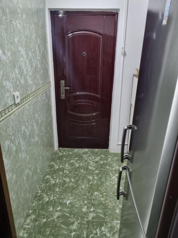 Anto2 Apartment Кълъраш Екстериор снимка