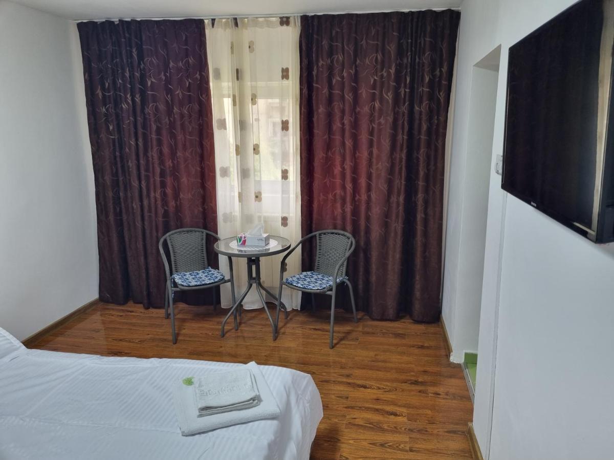 Anto2 Apartment Кълъраш Екстериор снимка